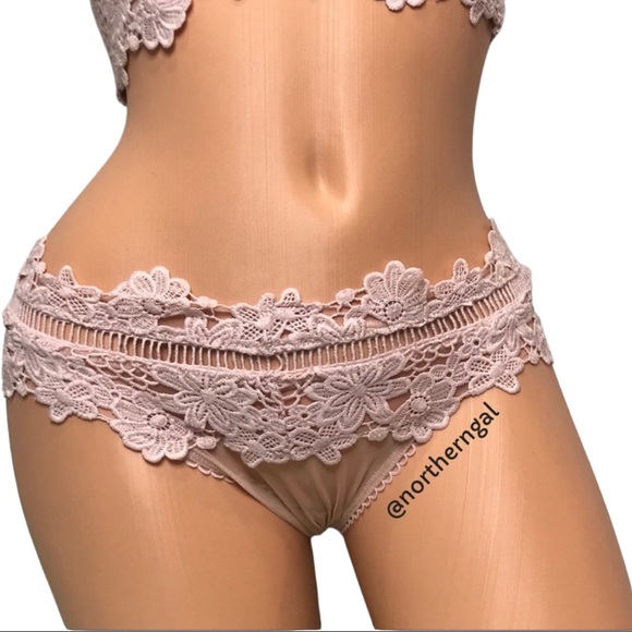 Victoria's Secret Dream Angels Bustier Blush Set - Picture 7 of 14